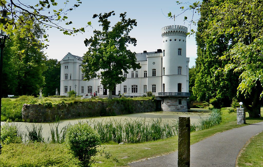 Das Schloss Schlemmin vor den Toren der Halbinsel Fischland-Darß-Zingst. Foto: Nikater via Wikimedia Commons